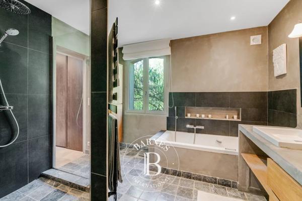 Grimaud, Maison 5 Chambres -  225 m² à vendre