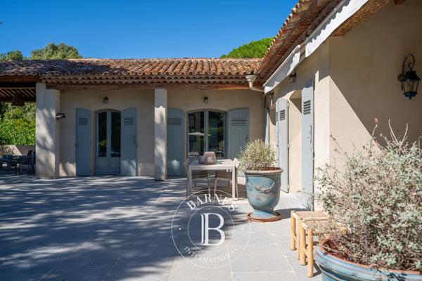 Grimaud, Maison 5 Chambres -  225 m² à vendre