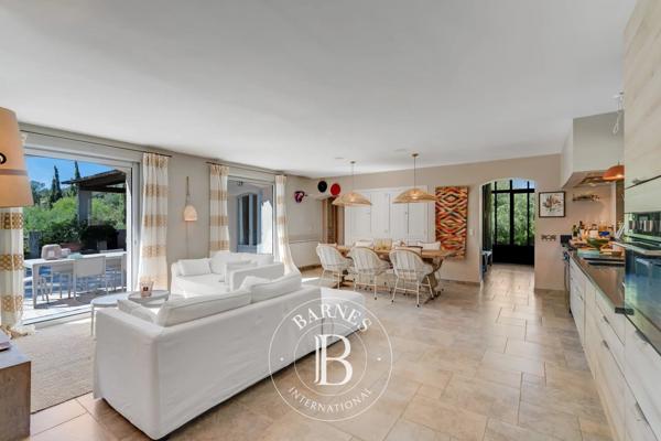 Grimaud, Maison 5 Chambres -  225 m² à vendre