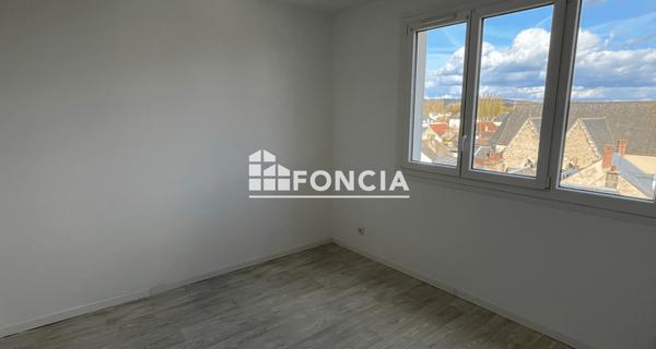 Location Appartement 4 pièces 66.06 m² - La Ferté-bernard 72400