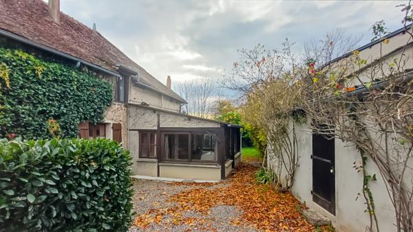 Maison St Benoit Du Sault 6 pièce(s) 168m2