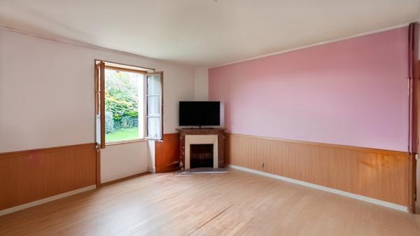 Maison St Benoit Du Sault 6 pièce(s) 168m2