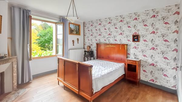 Maison St Benoit Du Sault 6 pièce(s) 168m2