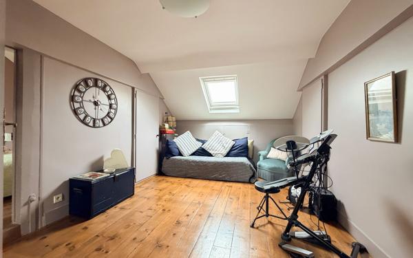 Maison à vendre    7 pièces • 183 m2 Pau