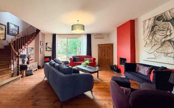 Maison à vendre    7 pièces • 183 m2 Pau
