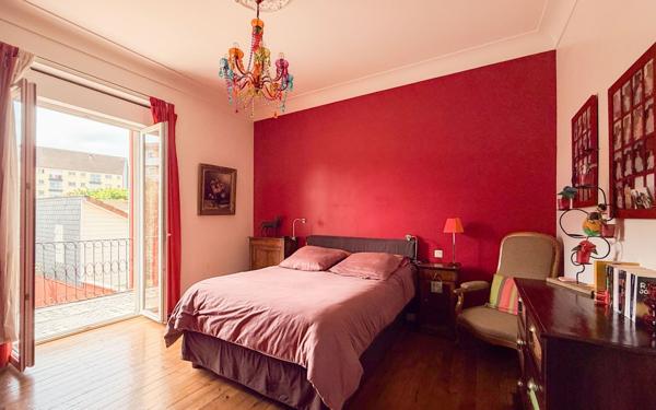 Maison à vendre    7 pièces • 183 m2 Pau