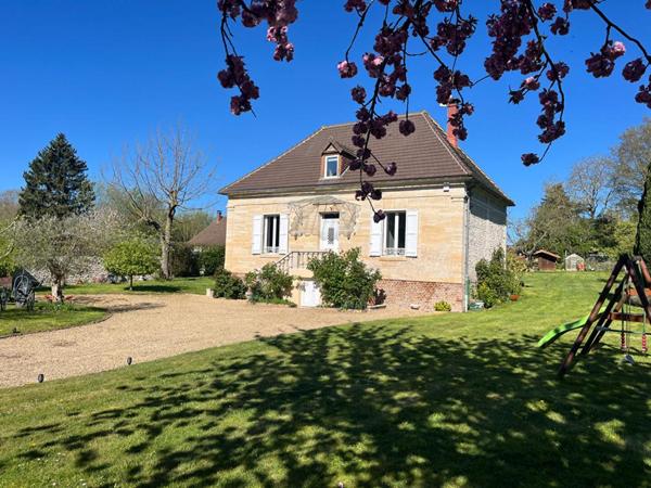 Maison située à 30 min de CHAMBLY