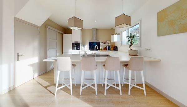 Maison Bassussarry 6 pièces, 4 chambres 149 m2 avec piscine