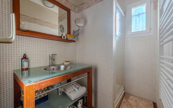 Maison à vendre    6 pièces •  Codognan