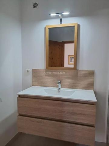 Location                                                      Appartement
                        
                     3 pièces                      85 m2                     à Salernes