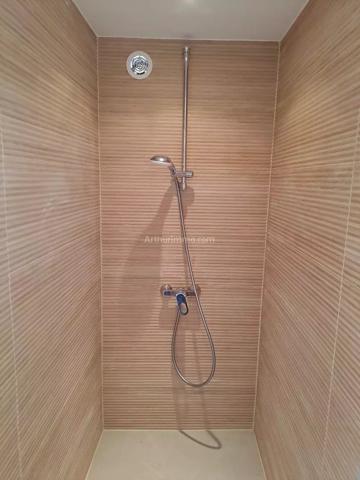 Location                                                      Appartement
                        
                     3 pièces                      85 m2                     à Salernes