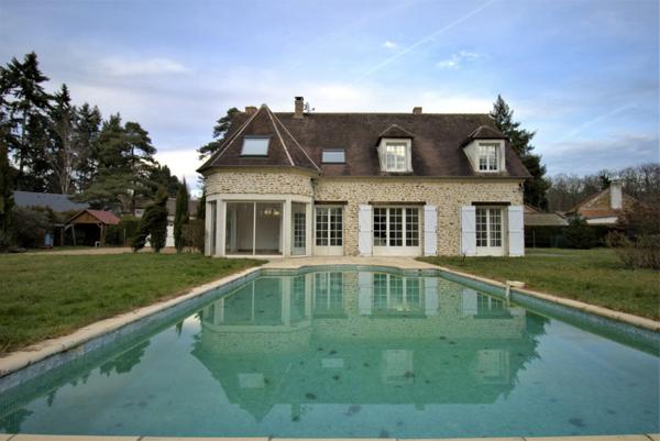 Raizeux (78125) 10' de RAMBOUILLET - MAISON A LOUER 6P / 4CH 166.72 m²