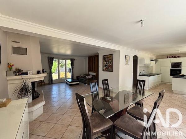 Maison à vendre 5 pièces 150 m² Rochefort-en-Yvelines