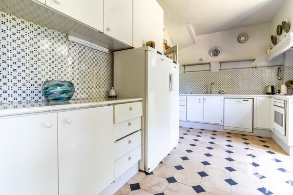 Maison à vendre 8 pièces 300 m² Guignes