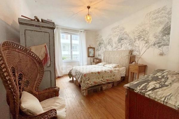 Appartement Lumineux, proximité commerces, T3 de 84,40m² avec volume et configuration d'un T4 à Brest(29)-Quartier Siam-Harteloire