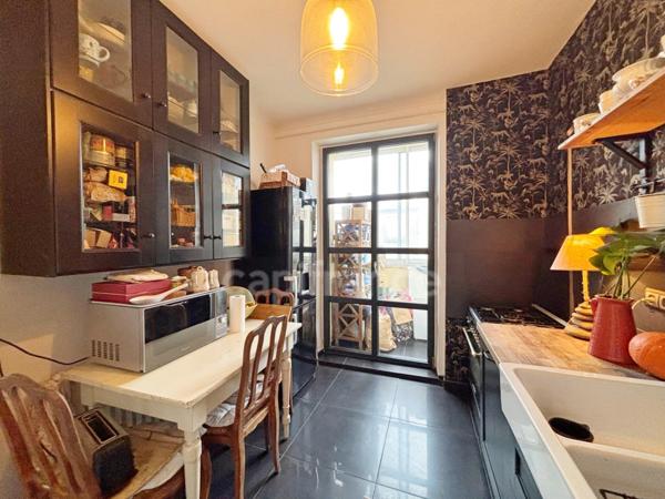 Appartement Lumineux, proximité commerces, T3 de 84,40m² avec volume et configuration d'un T4 à Brest(29)-Quartier Siam-Harteloire