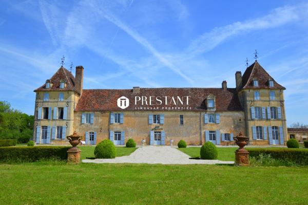 Splendide château 17/18e au Sud du Périgord – 57 hectares., BERGERAC