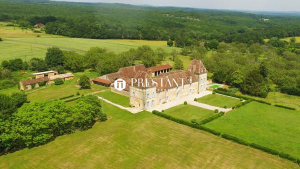 Splendide château 17/18e au Sud du Périgord – 57 hectares., BERGERAC