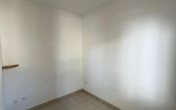 Appartement à louer    2 pièces • 45 m2 Nîmes