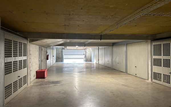 Appartement à louer    2 pièces • 45 m2 Nîmes