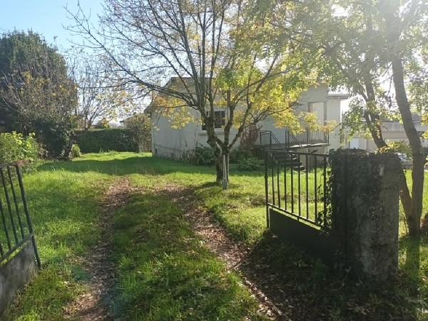 Maison à rénover Clairac, au calme