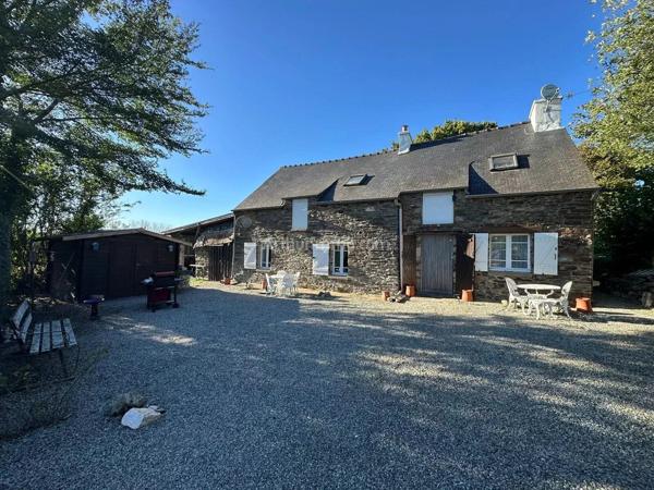 Vente                                                      Maison
                        
                     3 pièces                      65 m2                     à Saint-Hervé