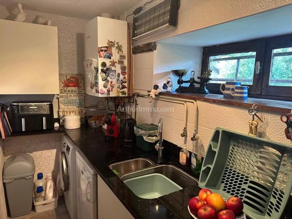Vente                                                      Maison
                        
                     3 pièces                      65 m2                     à Saint-Hervé