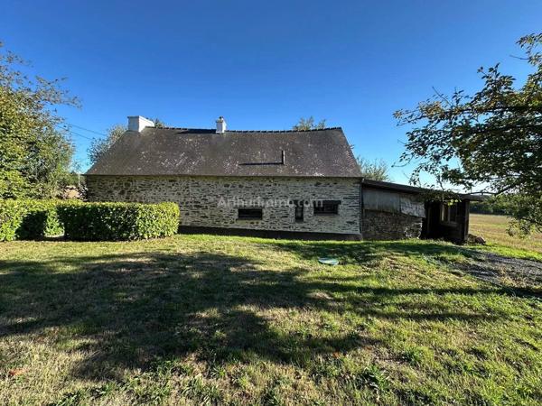 Vente                                                      Maison
                        
                     3 pièces                      65 m2                     à Saint-Hervé
