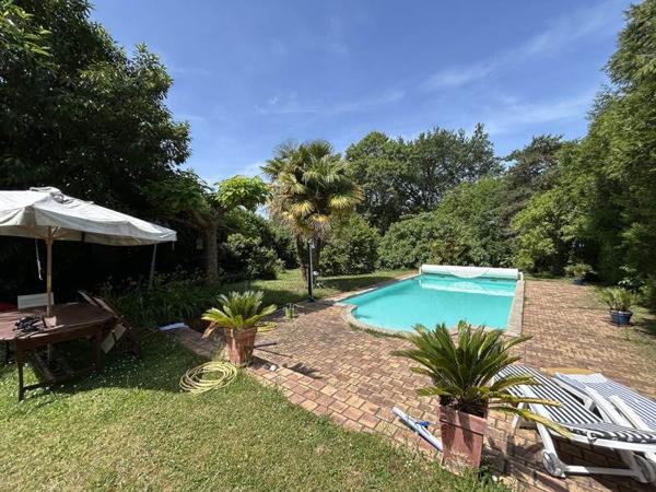Maison 176 714 € Vierzon 5 p 102 m² DPE E