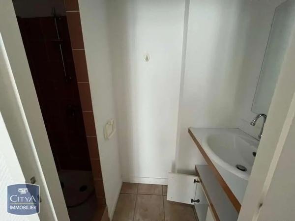 Appartement à louer 4 pièces 121.2m² Grenoble (38000)