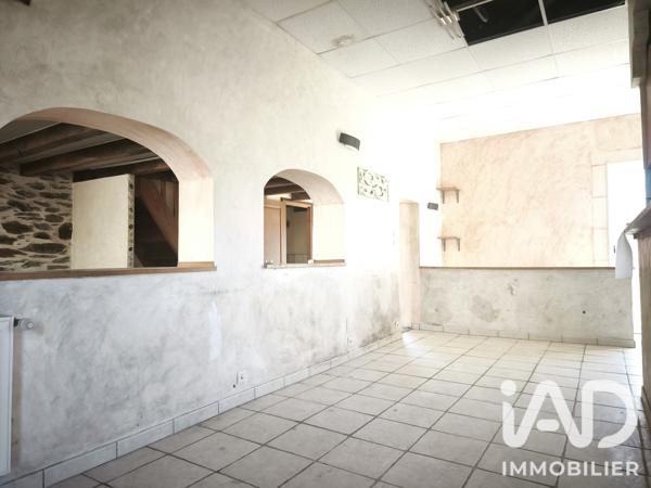 Maison à vendre 6 pièces 130 m² Roannes-Saint-Mary