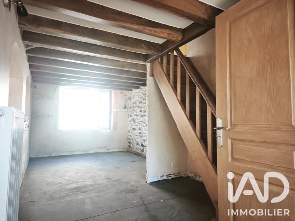 Maison à vendre 6 pièces 130 m² Roannes-Saint-Mary