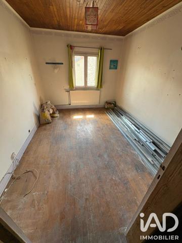 Maison à vendre 6 pièces 130 m² Roannes-Saint-Mary