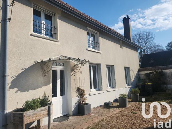 Maison rustique 5 pièces de 114 m² à Saussay (28260)