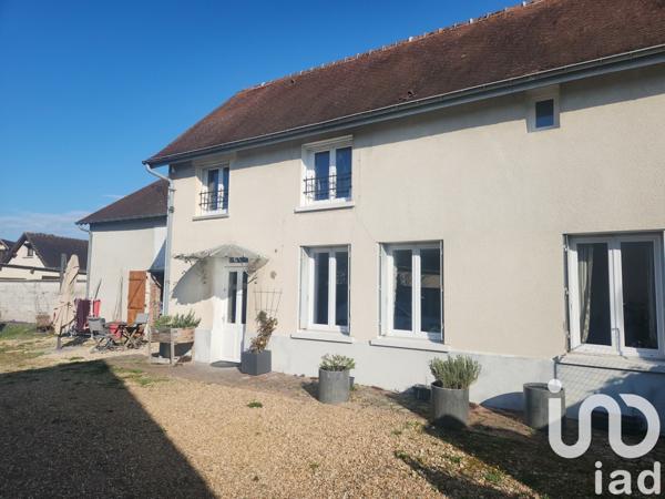 Maison rustique 5 pièces de 114 m² à Saussay (28260)