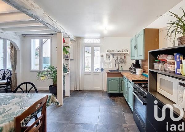 Maison rustique 5 pièces de 114 m² à Saussay (28260)