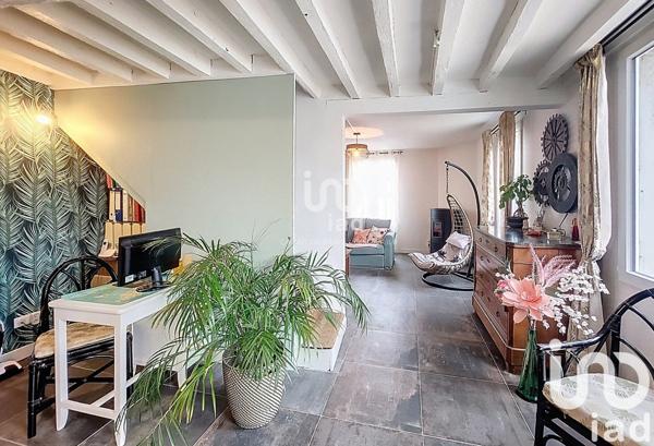 Maison rustique 5 pièces de 114 m² à Saussay (28260)