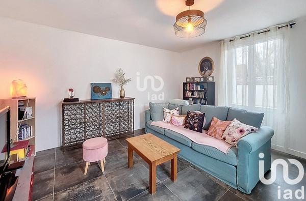 Maison rustique 5 pièces de 114 m² à Saussay (28260)