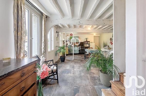 Maison rustique 5 pièces de 114 m² à Saussay (28260)