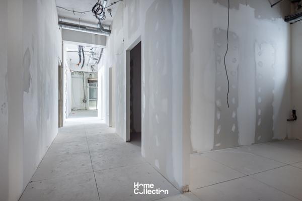 LES OLIVES - IMMEUBLE A USAGE COMMERCIAL - 530m2 Marseille (13013)