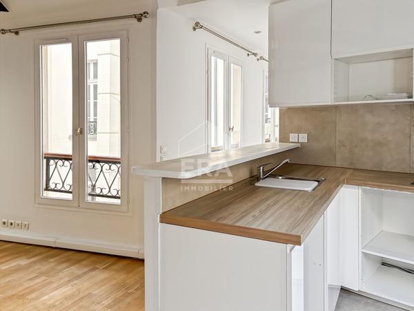 Charmant appartement rénové avec climatisation et poutres apparentes
