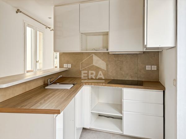 Charmant appartement rénové avec climatisation et poutres apparentes