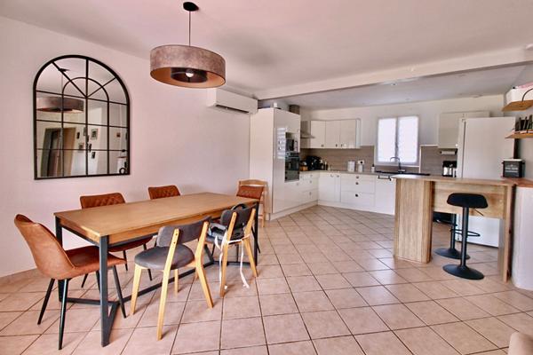 A VENDRE ! EN EXCLUSIVITE - Maison Vidauban 5 pièces - Terrain 1298m2- Piscine- Terrasse- Garage