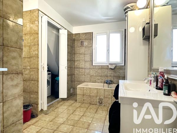 Immeuble à vendre 202,54 m² Drancy