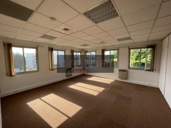 Bureau de 234 m² à louer à Bordeaux Ouest-Merignac