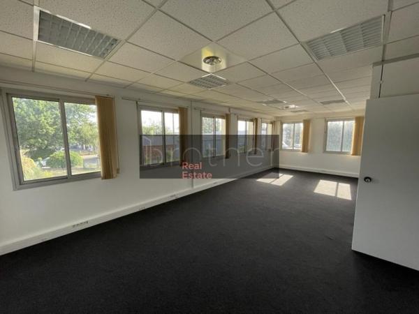 Bureau de 234 m² à louer à Bordeaux Ouest-Merignac