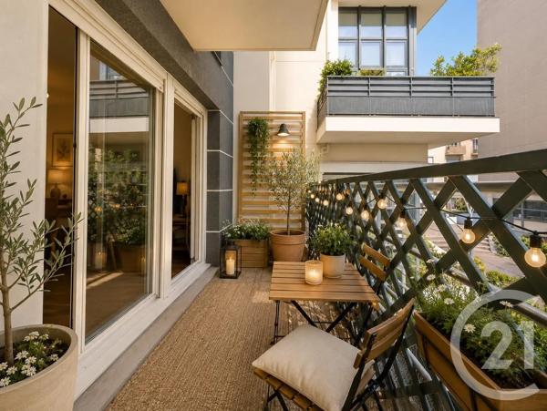 Appartement F3 à vendre  3 pièces - 66,72 m 2   SURESNES  - 92