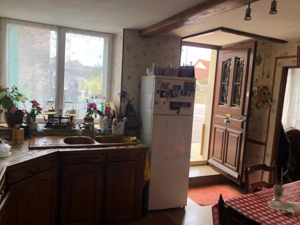 Maison familiale à vendre à Vitteaux – 127 m² – 4 chambres – Jardin – Garage – À 40 min de Dijon