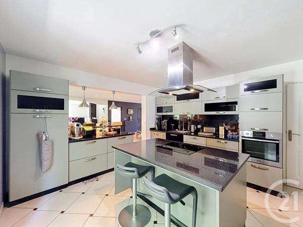 Maison à vendre  6 pièces - 265 m 2   CHARTRES  - 28