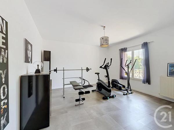 Maison à vendre  6 pièces - 265 m 2   CHARTRES  - 28